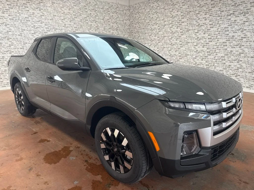 New 2027 Hampton Gray Hyundai SE image 1