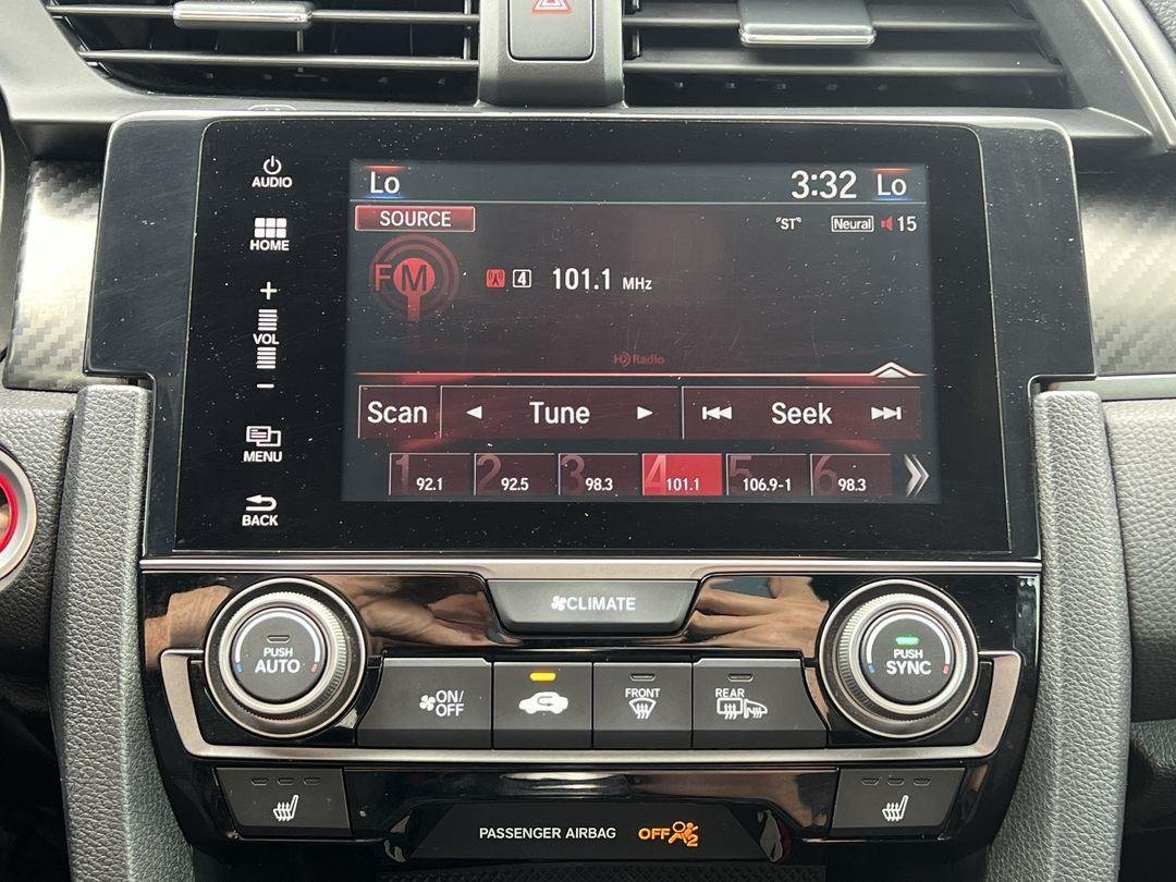 Used 2017 Lunar Silver Metallic Honda Si image 19