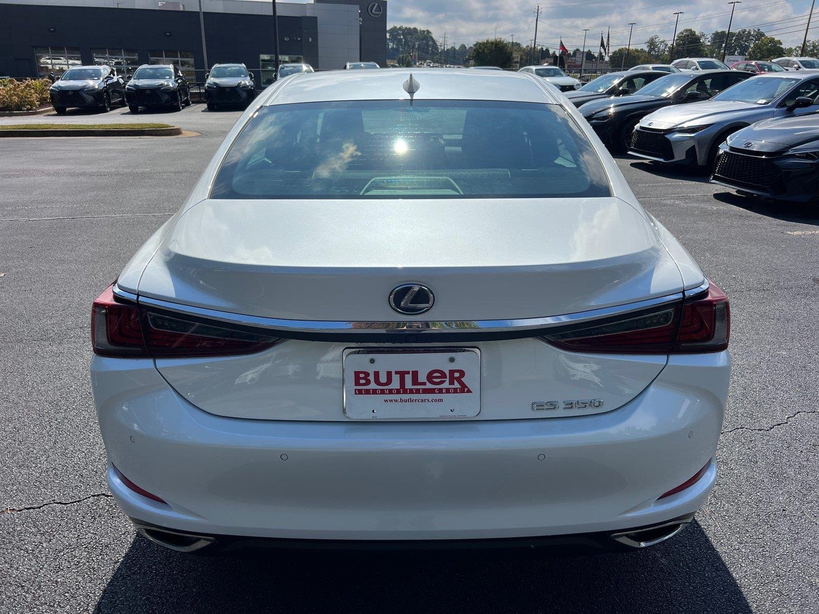 Used 2025 Eminent White Pearl Lexus Base image 6