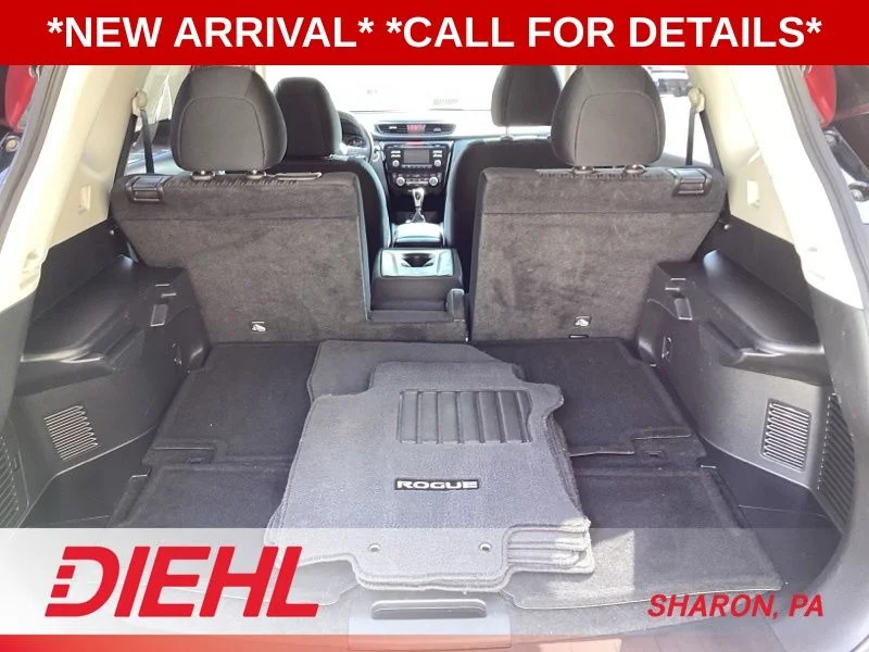 Certified Used 2017 Palatial Ruby Nissan SV image 11