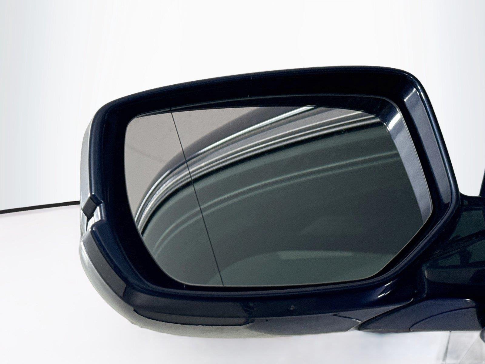 Used 2016 Deep Blue Opal Metallic Honda EX-L image 5