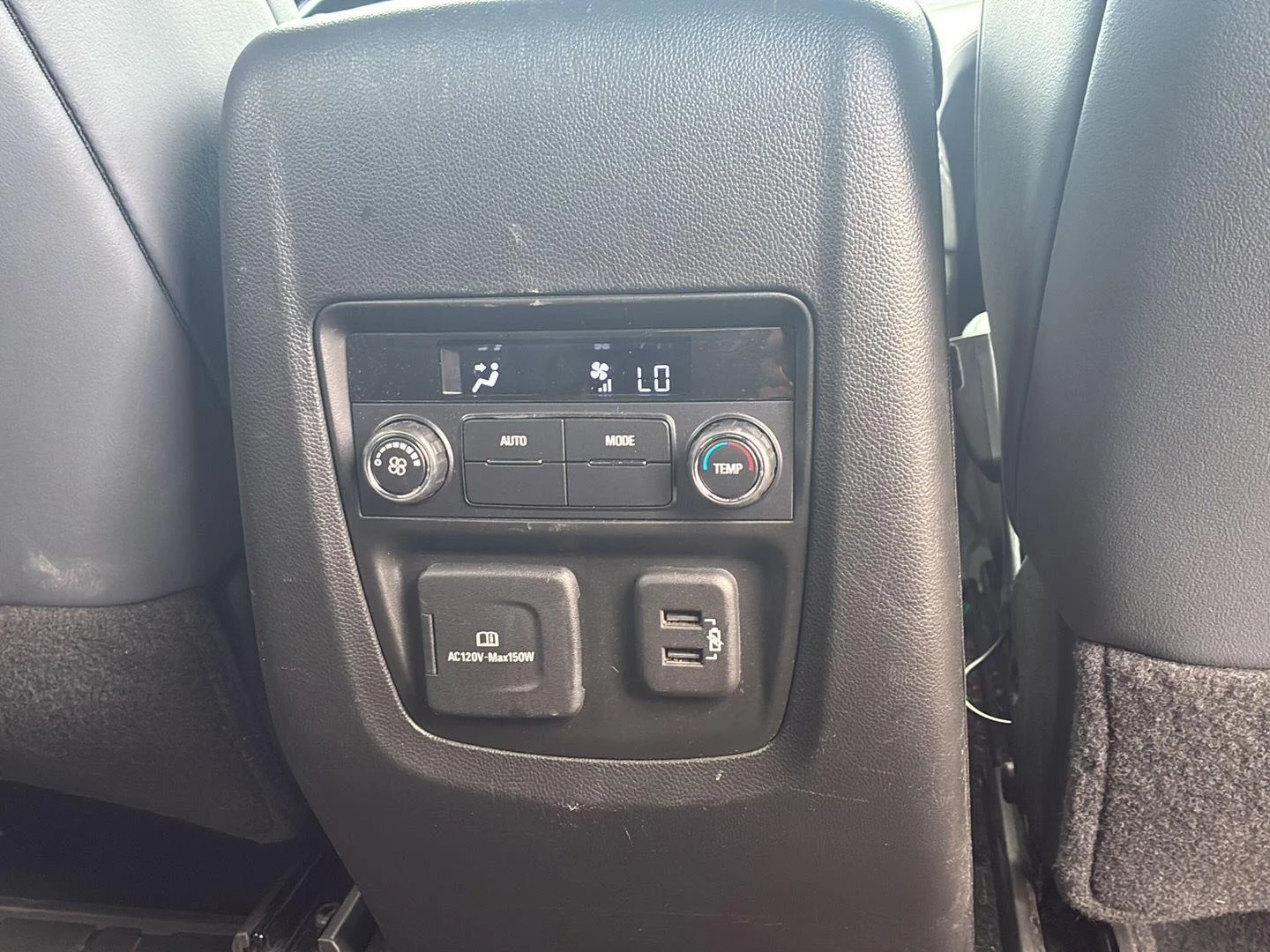 Used 2024 Moonstone Gray Metallic Buick Essence image 9