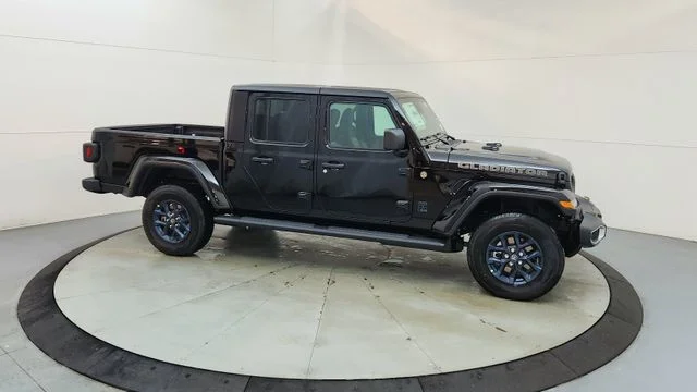 New 2026 Black Clearcoat Jeep 85th Anniversary Edition image 13