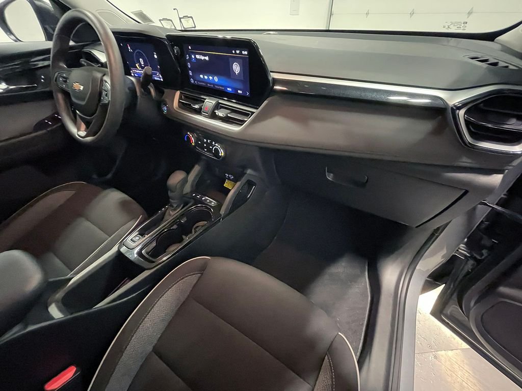Used 2024 Gray Chevrolet LS image 25