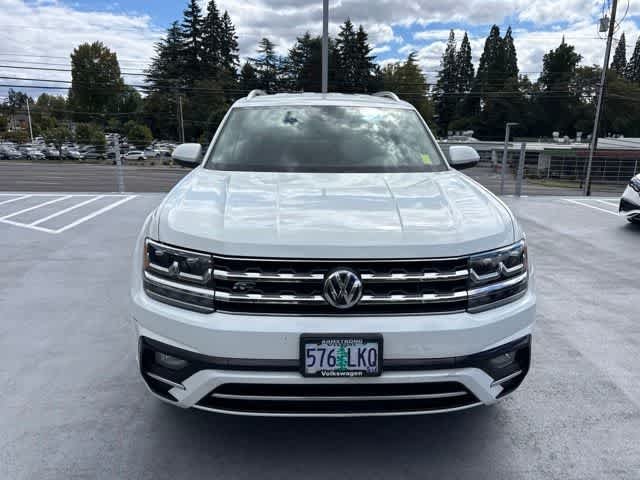 Used 2019 Pure White Volkswagen 3.6L V6 SE w/Technology R-Line image 2