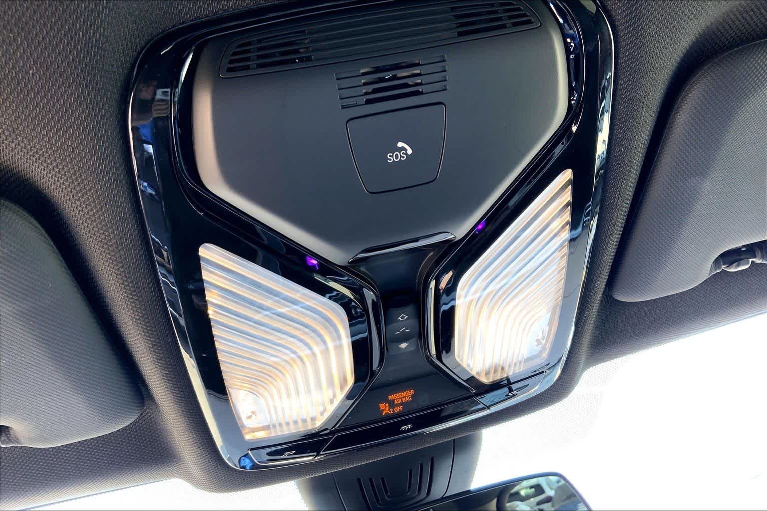 Used 2019 Phytonic Blue Metallic BMW xDrive40i image 29