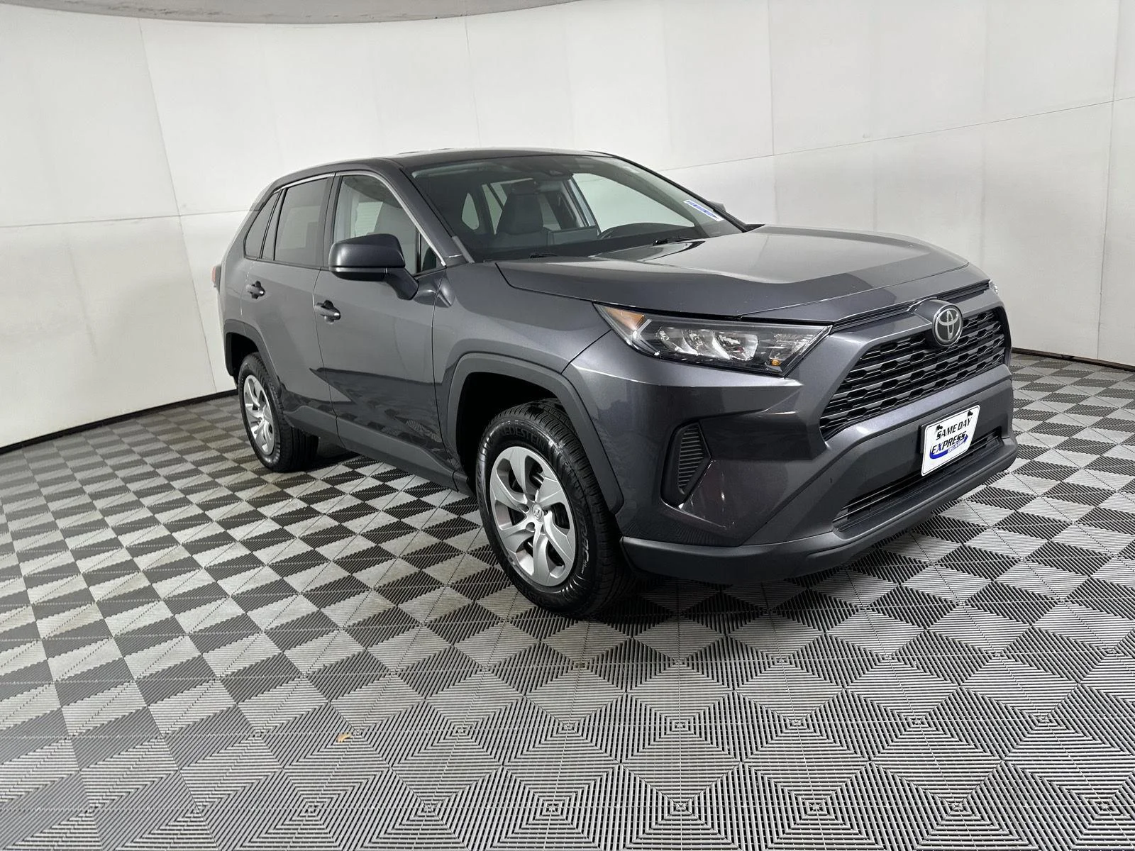 Used 2022 Magnetic Gray Metallic Toyota LE image 20