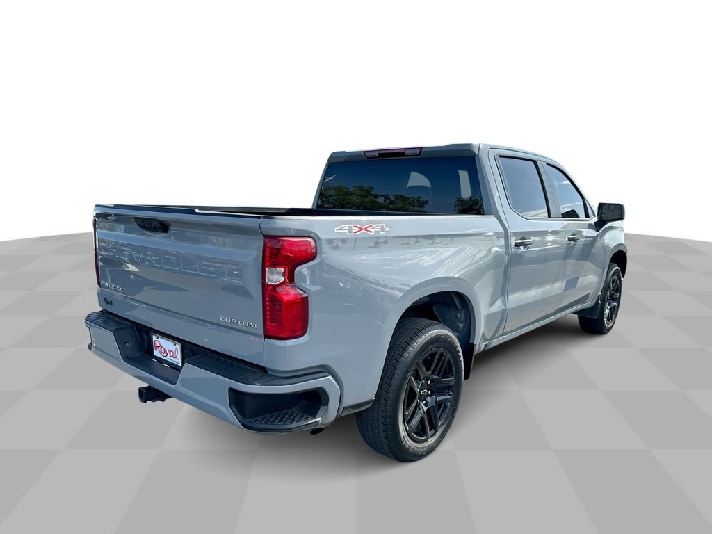 Used 2024 Gray Chevrolet Custom image 22