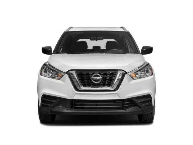 Used 2018 Brilliant Silver Nissan S image 7