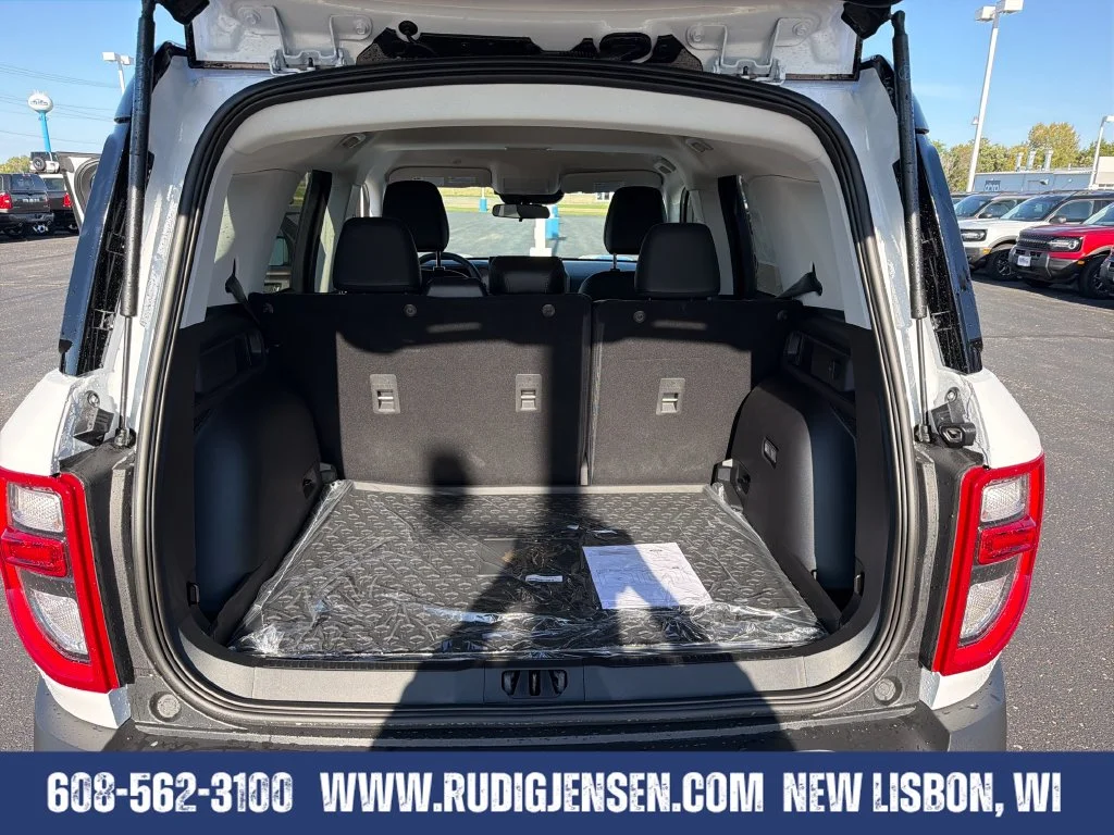 New 2026 White Ford Big Bend image 21
