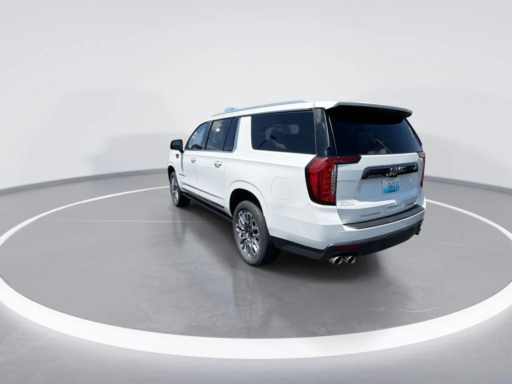 Used 2023 White GMC Denali Ultimate image 6