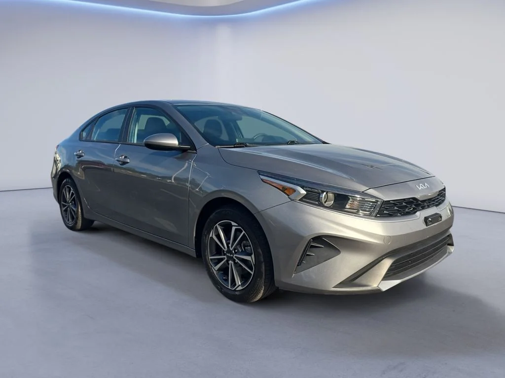 Used 2023 Steel Gray Kia LXS image 8