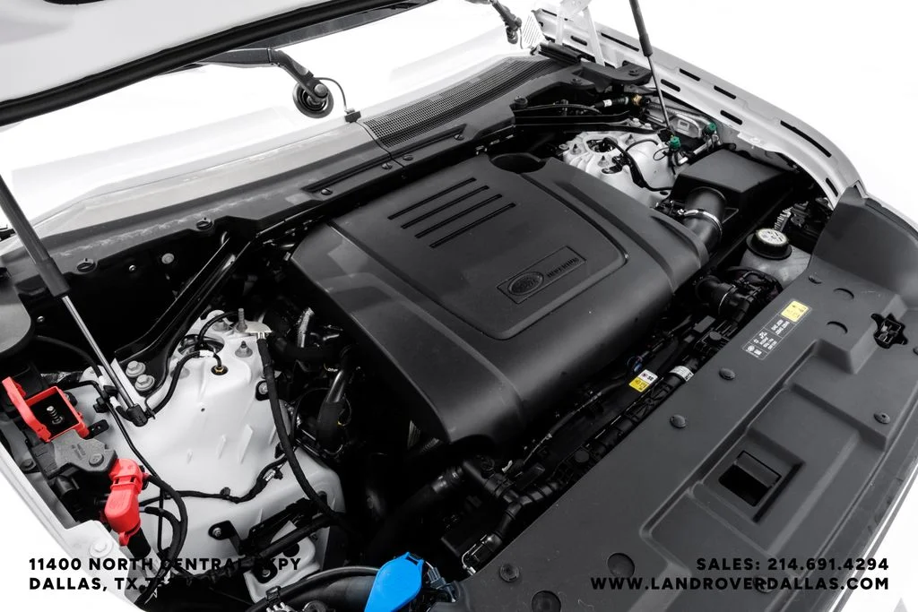 New 2026 Fuji White Land Rover S image 56