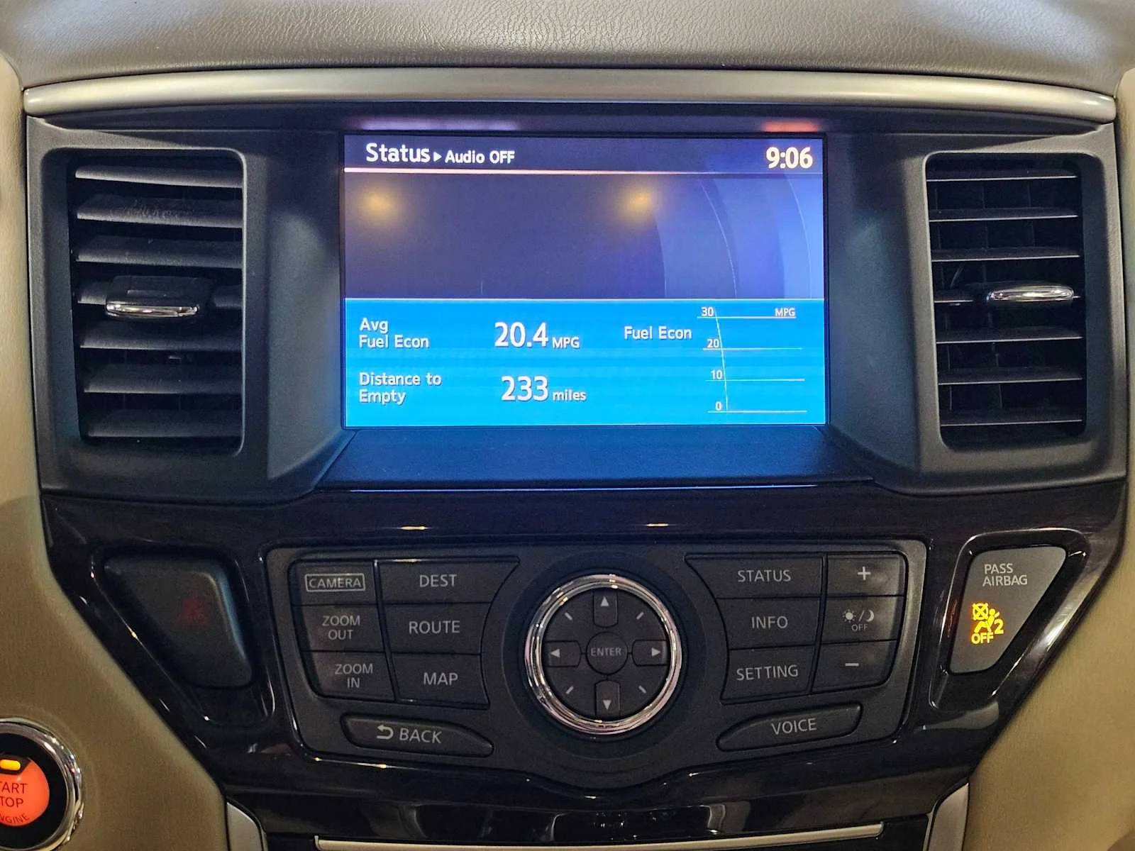 Used 2014 Dark Slate Nissan Platinum image 11