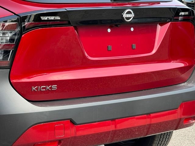 New 2027 Red Nissan SV image 7