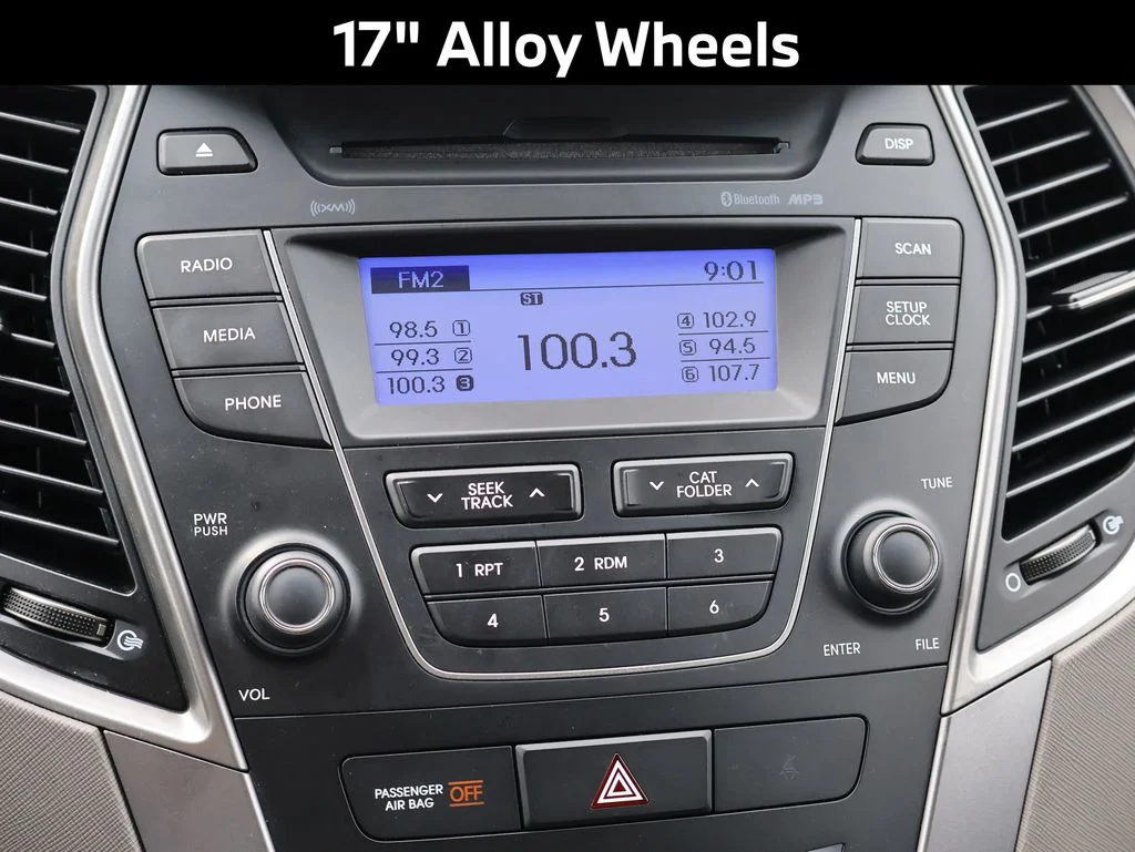 Used 2016 White Hyundai 2.4 Base image 17