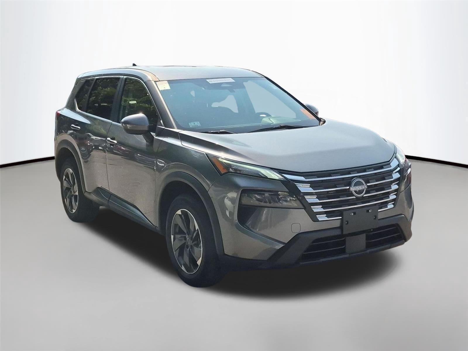 Used 2024 Gun Metallic Nissan SV image 7
