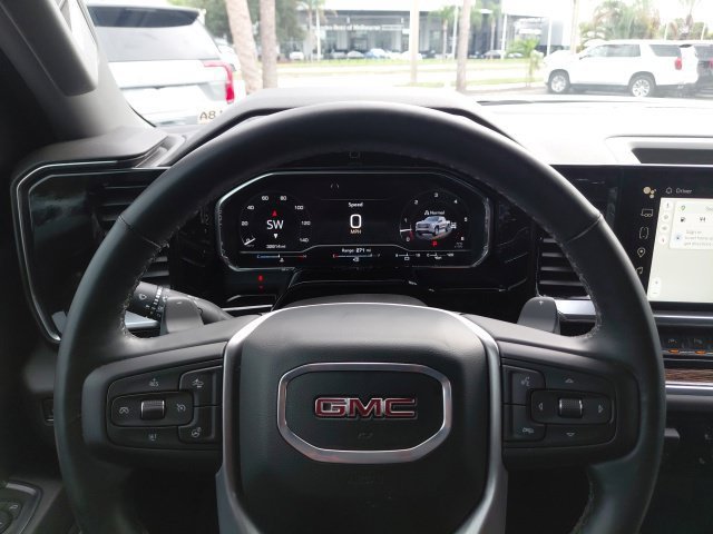Used 2024 Summit White GMC Elevation image 28