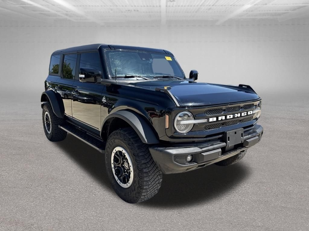 Used 2023 Shadow Black Ford Outer Banks image 7
