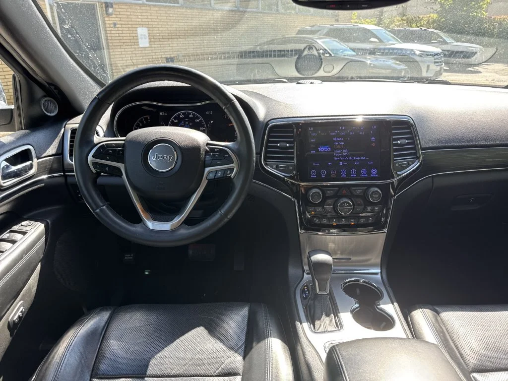Used 2019 Blue Jeep Limited image 14