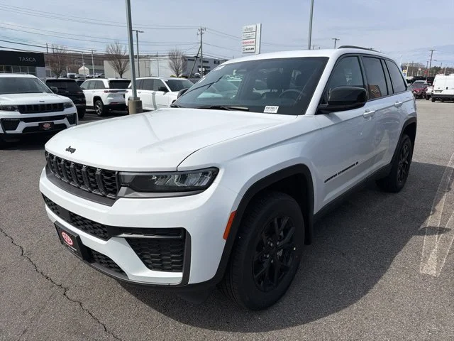 New 2026 White Jeep Altitude image 6