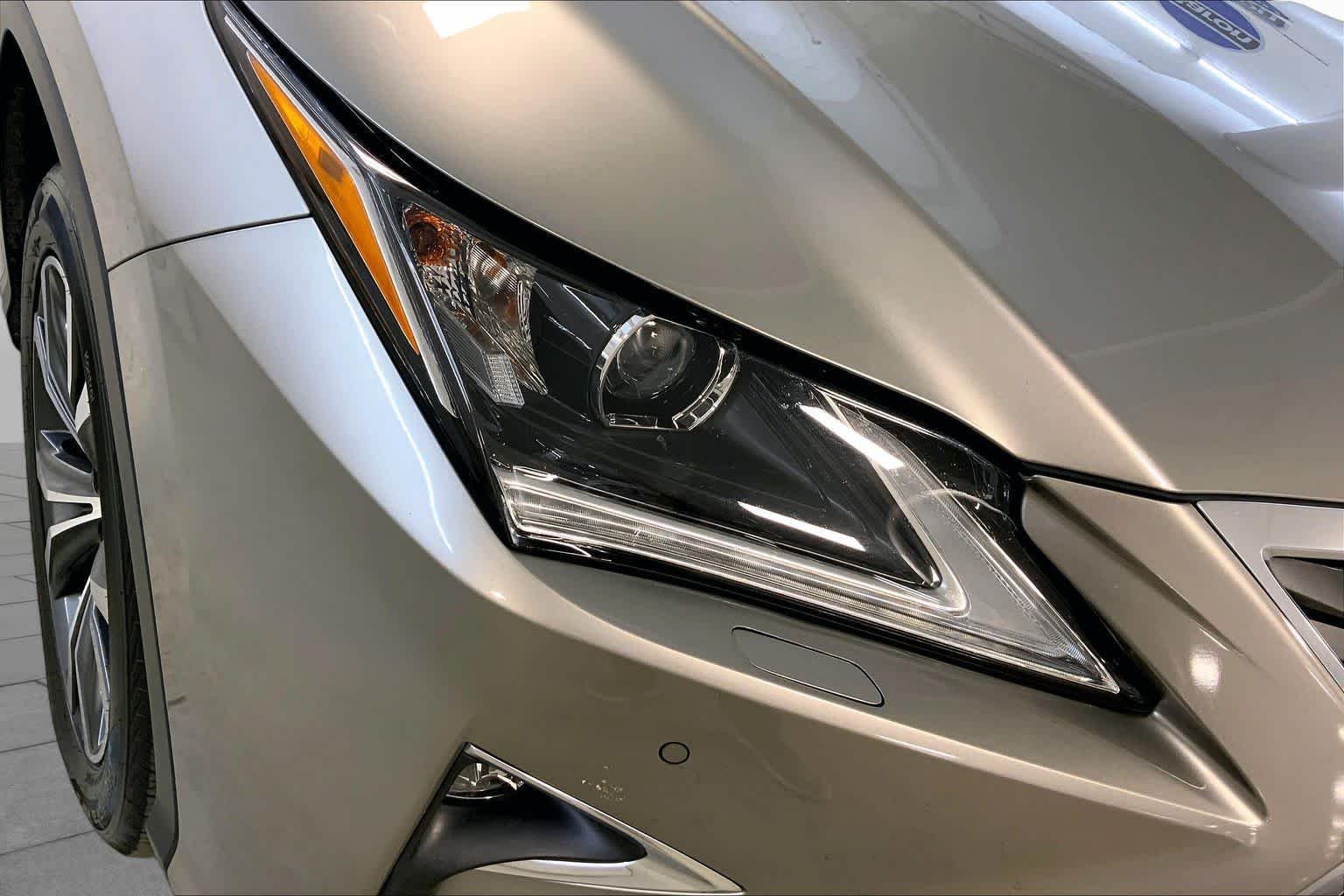 Used 2017 Atomic Silver Lexus  image 27