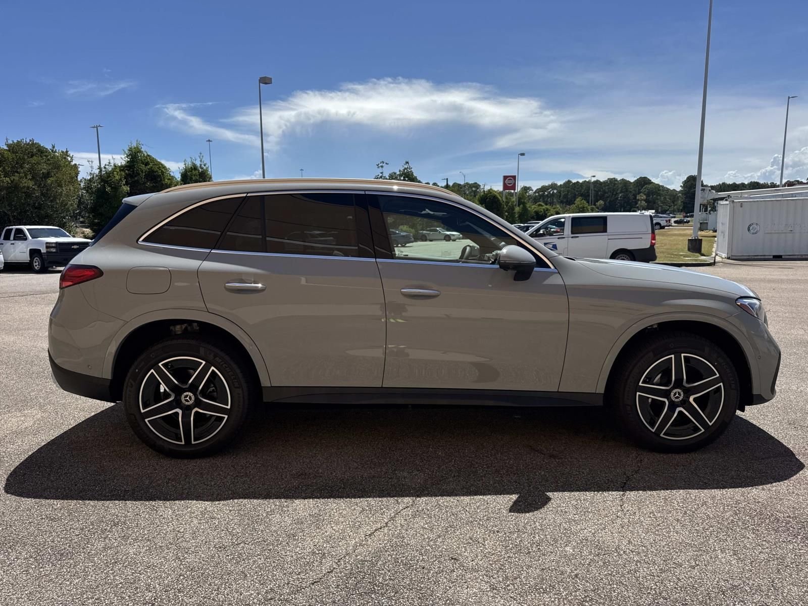 New 2026 Gray Mercedes-Benz GLC 300 image 4