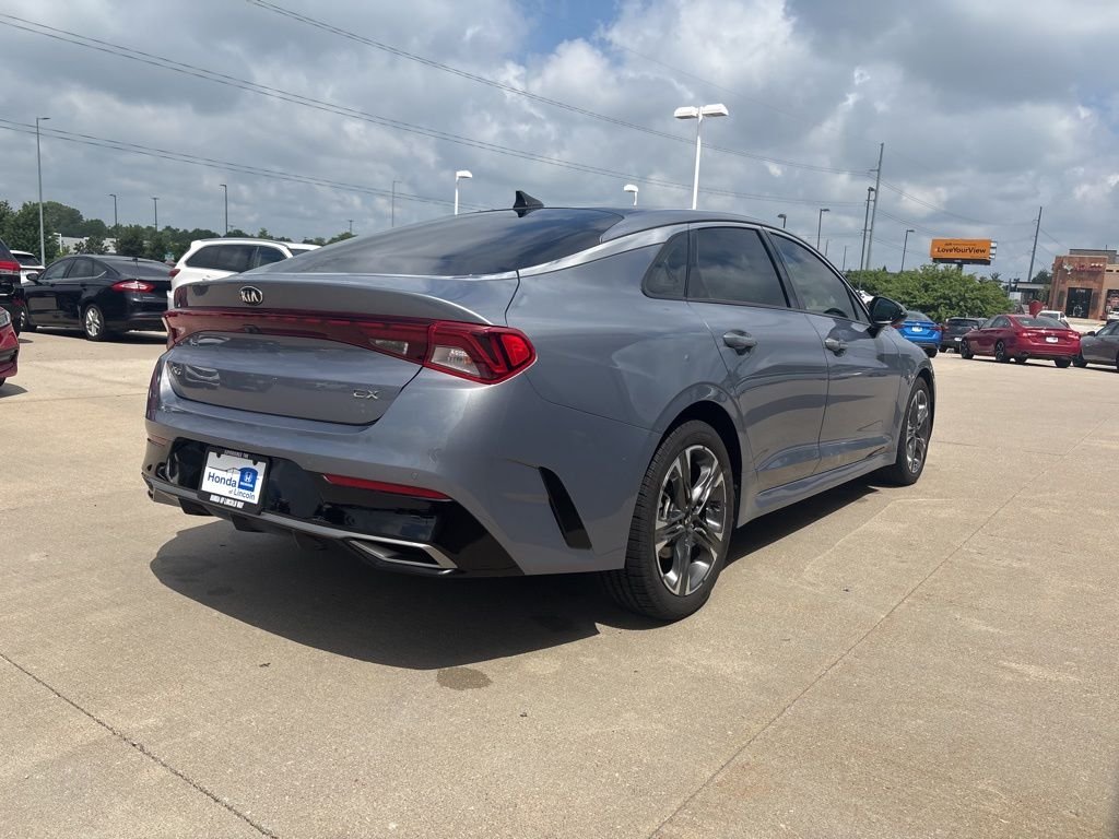 Used 2021 Everlasting Silver Kia EX image 5