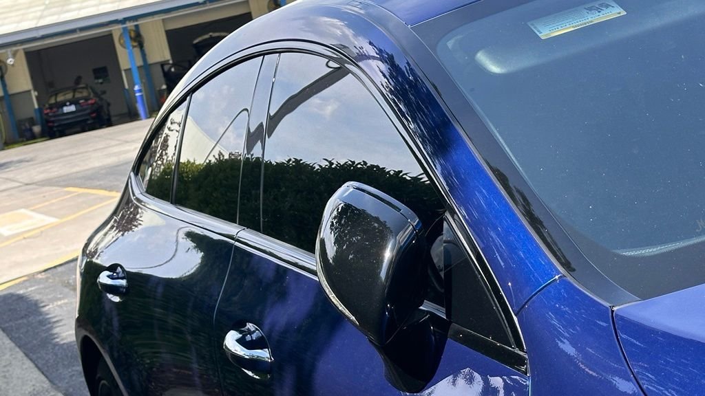 Used 2020 Brilliant Blue Metallic Mercedes-Benz Base image 3