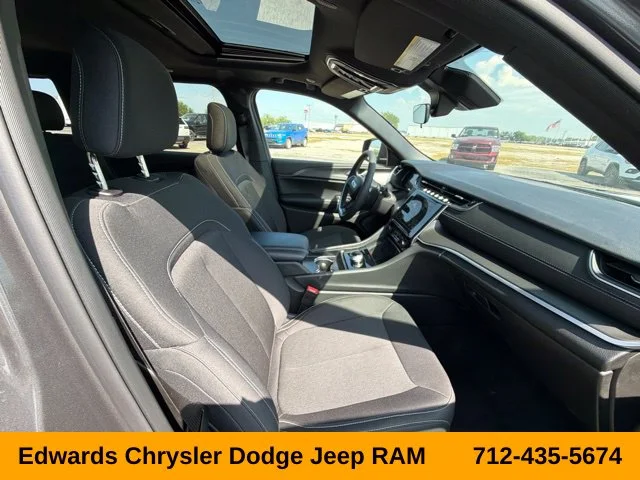 Used 2024 Gray Jeep Overland image 34