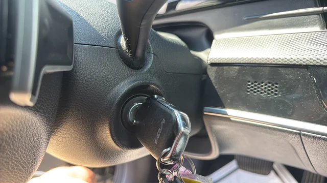 Used 2023 Black Kia LX image 17