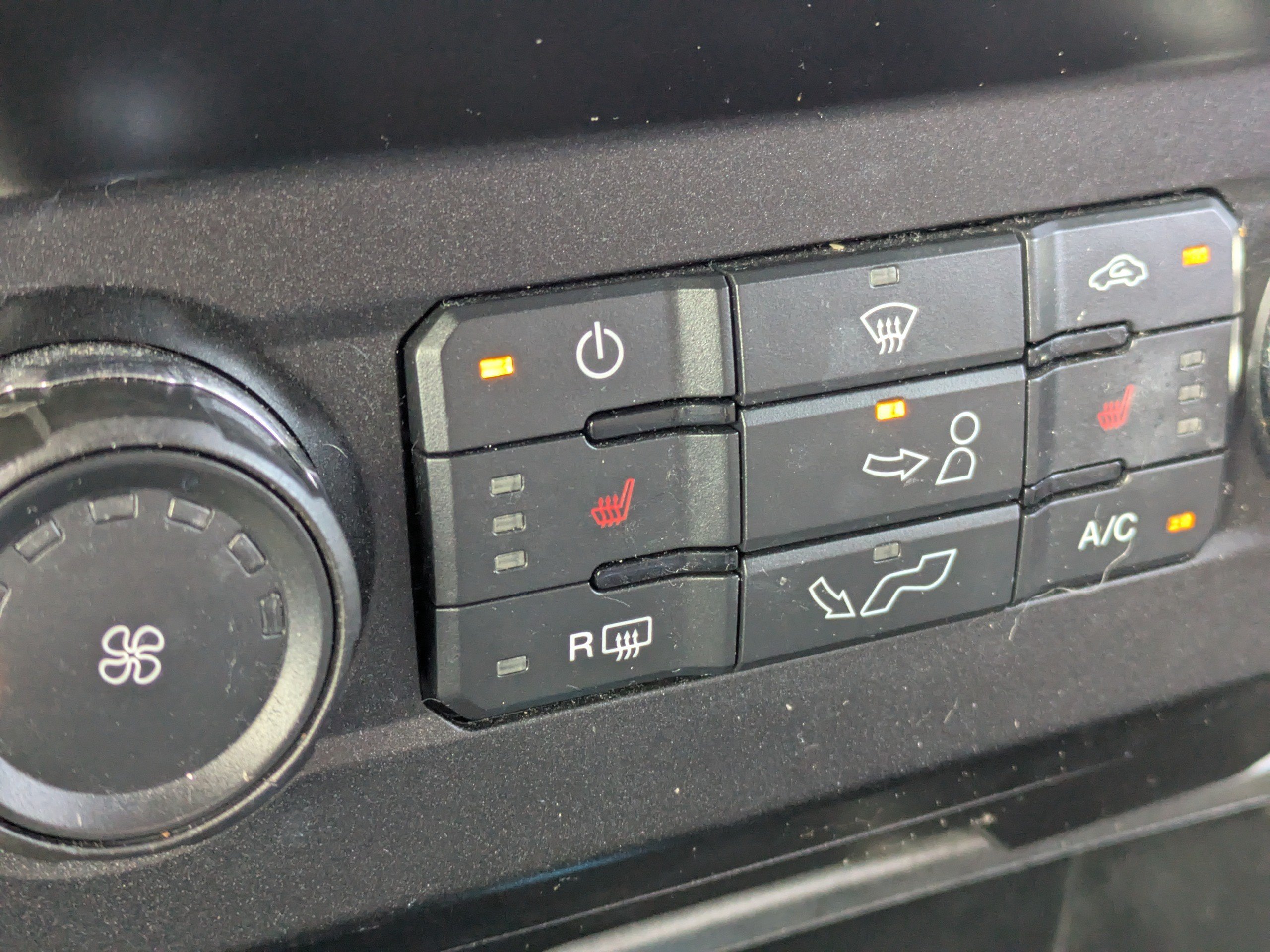 Used 2019 Blue Jeans Metallic Ford XLT image 24
