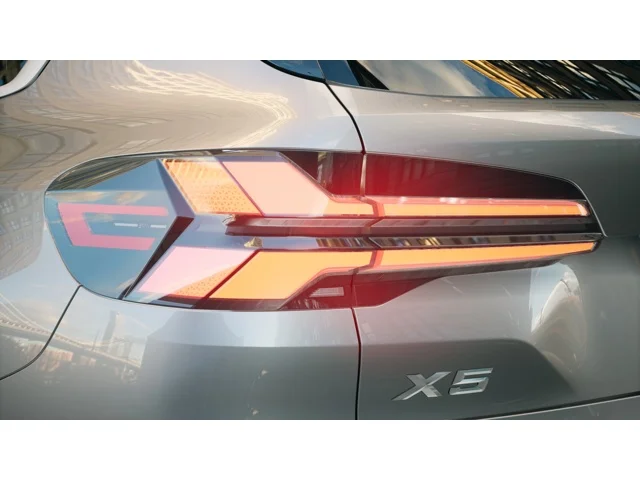 New 2026 Skyscraper Grey Metallic BMW xDrive40i image 8