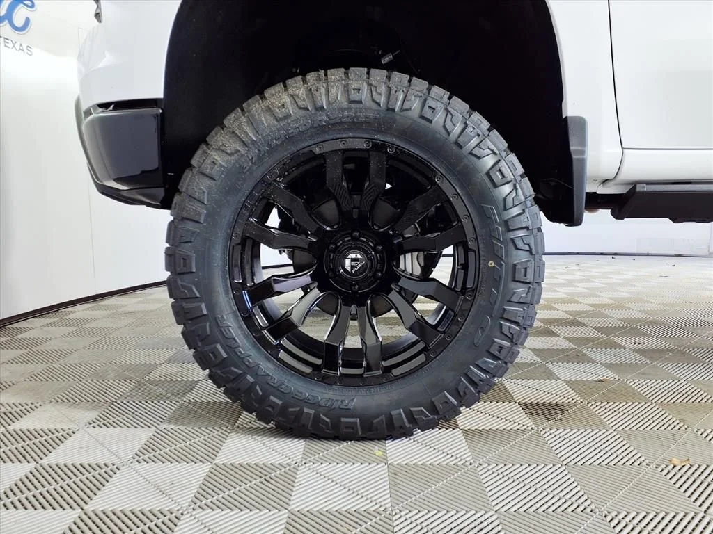 New 2026 Summit White Chevrolet LT Trail Boss image 26