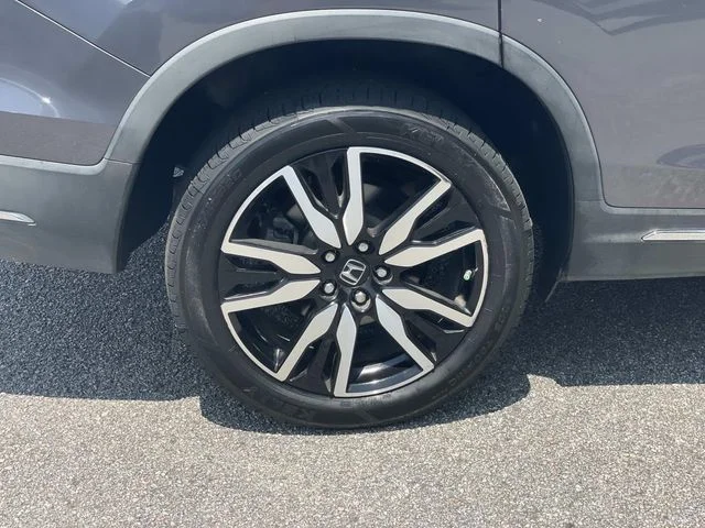 Used 2019 Gray Honda Touring image 7