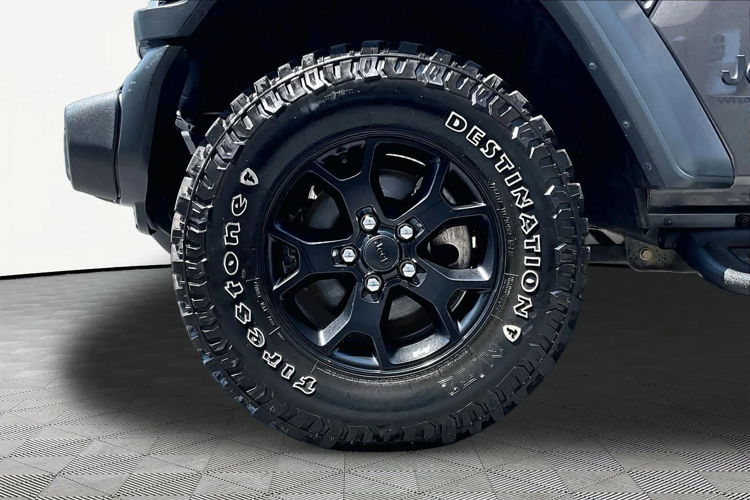 Used 2023 Granite Crystal Metallic Clearcoat Jeep Sport image 11