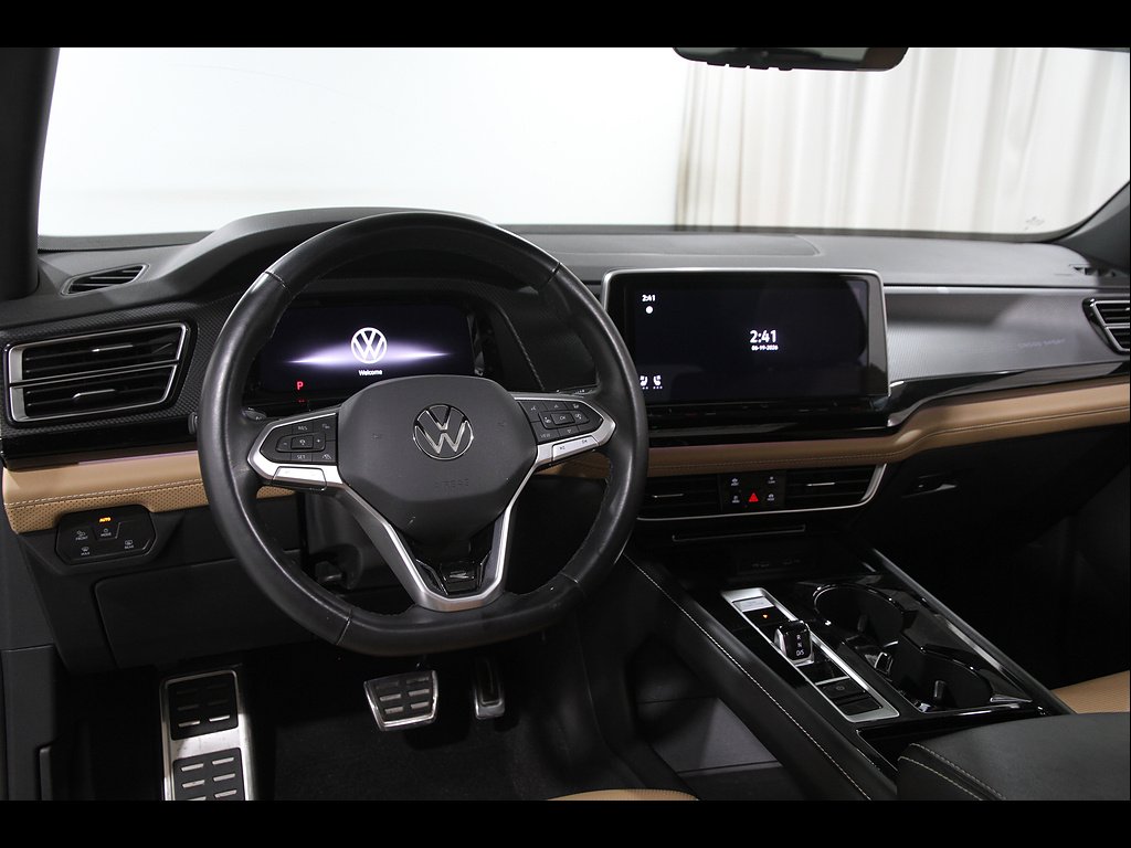 Used 2024 Platinum Gray Metallic Volkswagen SEL R-Line 4Motion image 6