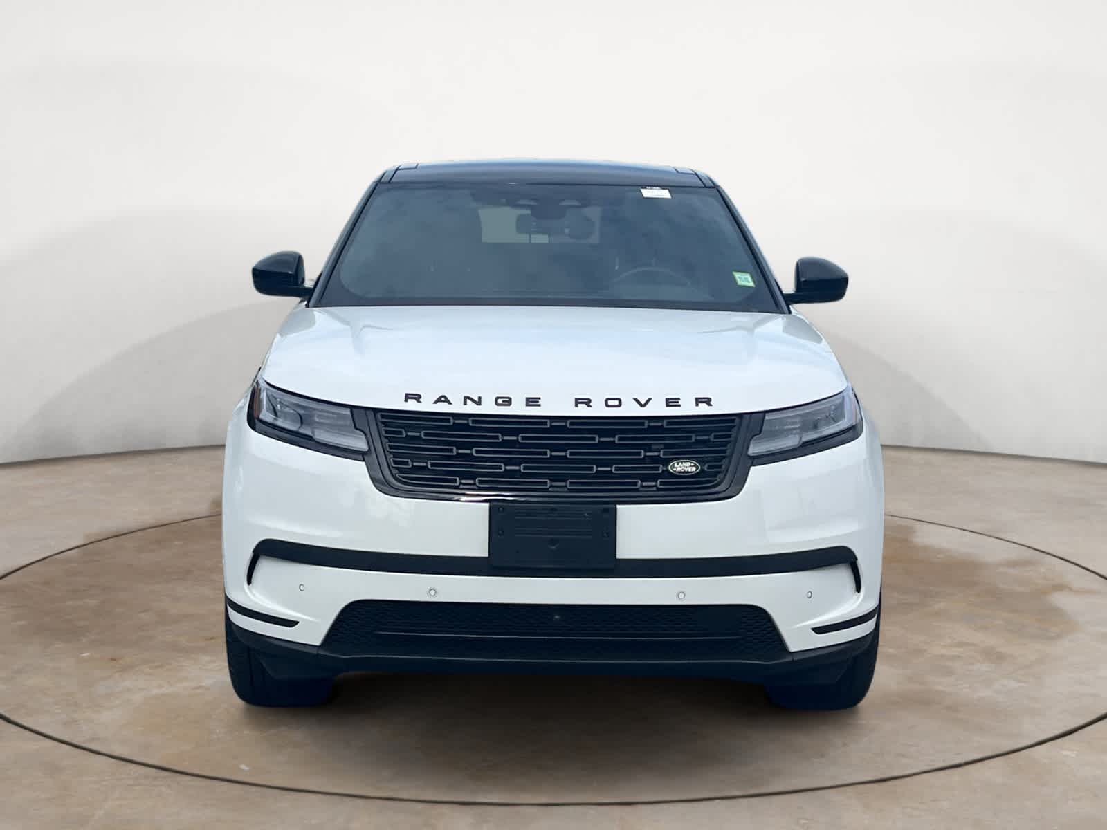 Used 2026 Fuji White Land Rover S image 8