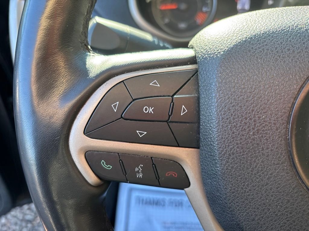 Used 2015 Black Jeep Limited image 23