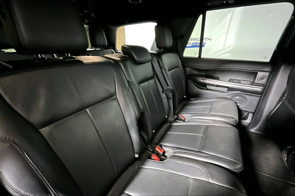 Certified Used 2018 Magnetic Ford XLT image 22