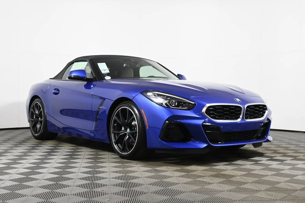 New 2026 Blue BMW sDrive30i image 9