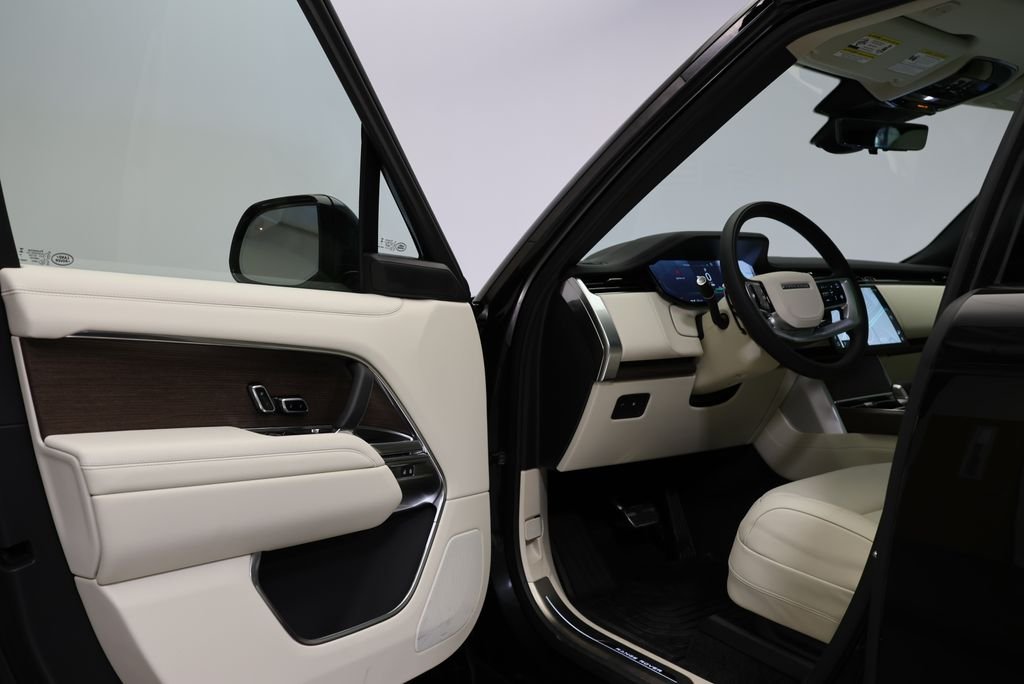 2026 Land Rover Range Rover SE - Photo 27