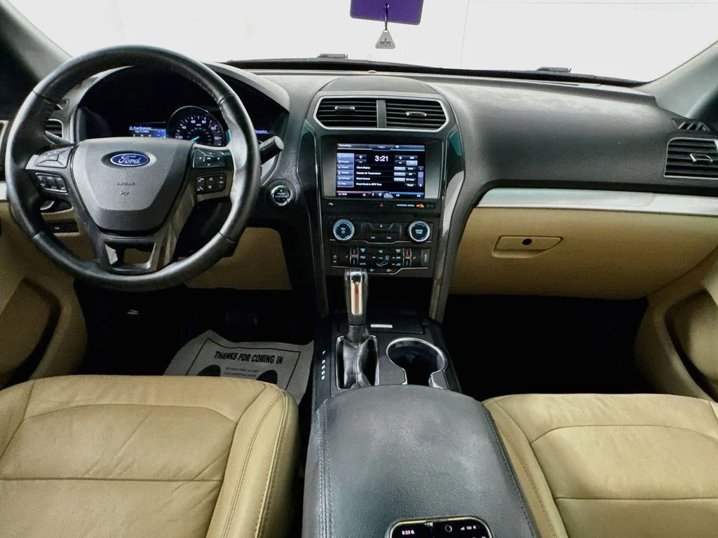 Used 2016 Brown Ford XLT image 26