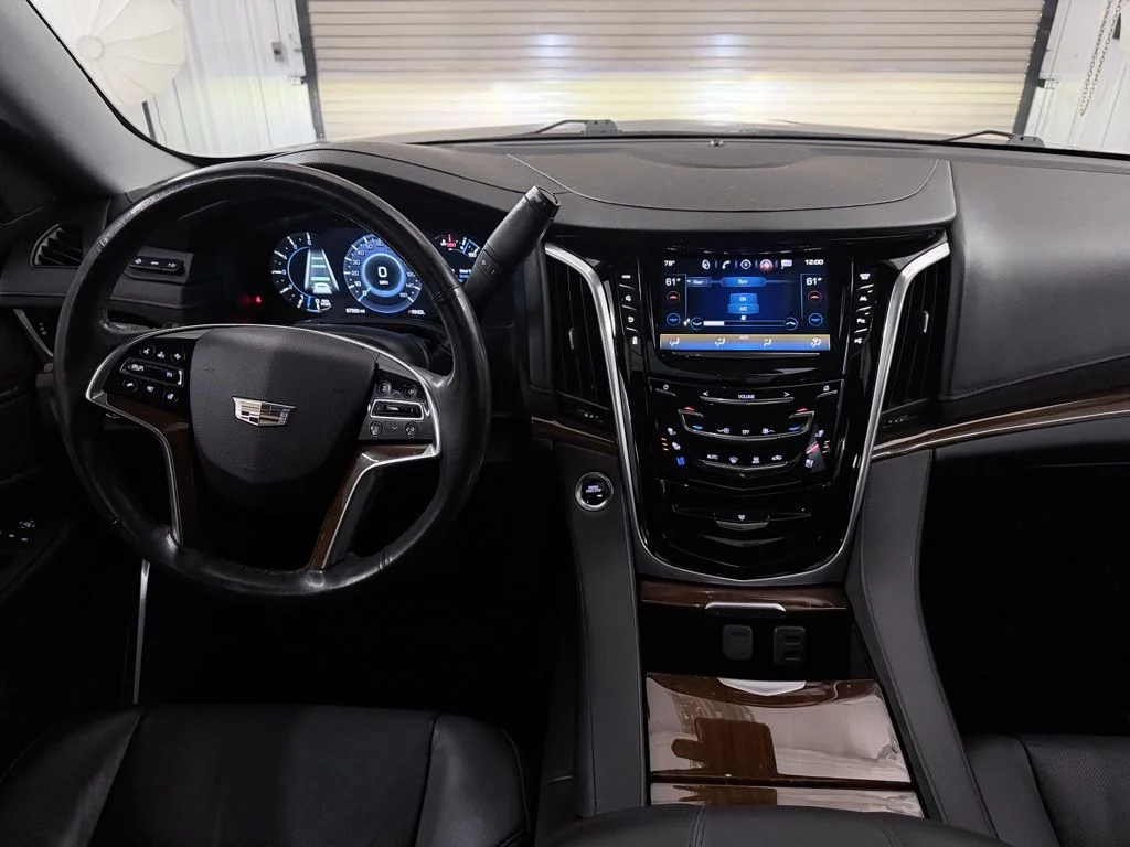 Used 2020 Gray Cadillac Luxury image 22