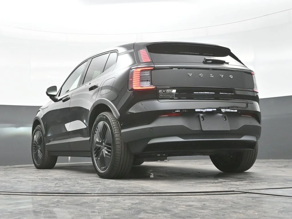 New 2026 Onyx Black Volvo Twin Motor Cross Country Ultra image 28