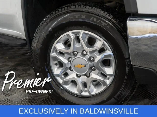 Used 2024 Summit White Chevrolet LTZ image 7