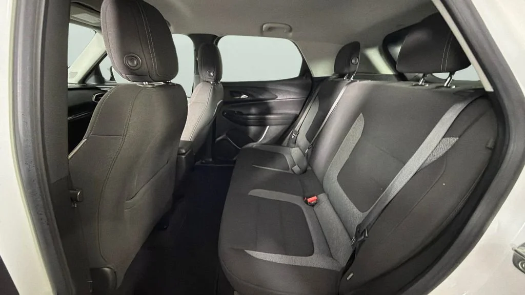 Used 2023 Summit White Chevrolet LT image 25