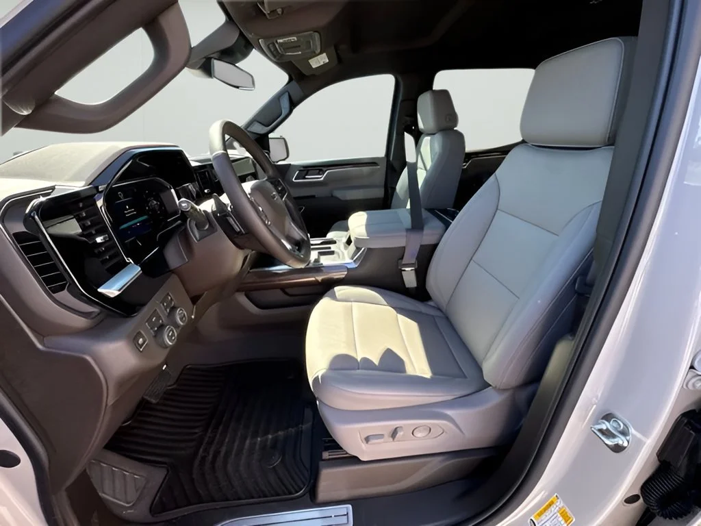 New 2026 White Sands Chevrolet RST image 7