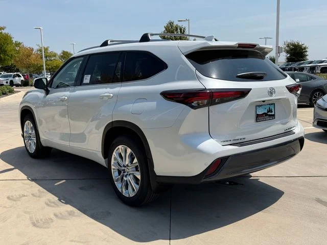 New 2026 Wind Chill Pearl Toyota Limited image 5