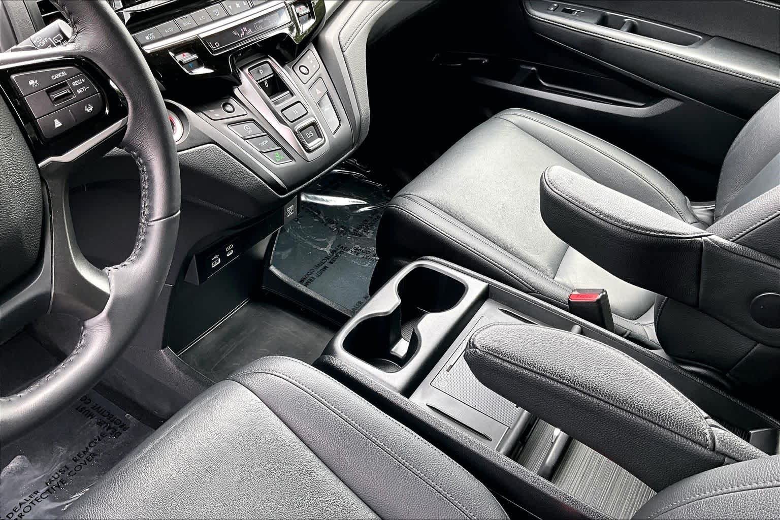 Used 2025 GRAY Honda EX-L image 17